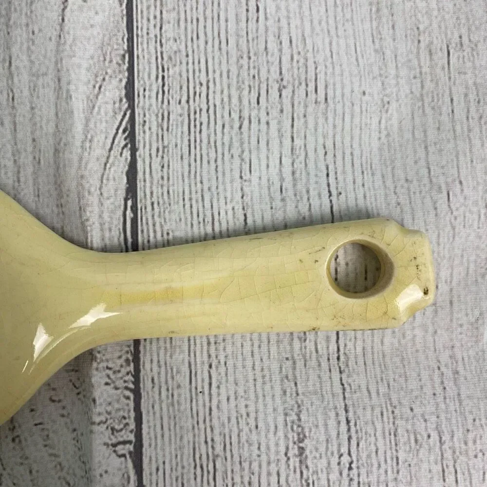 Ceramic vintage spatula w/gold flowers & picture